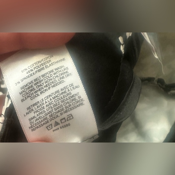 Express Black White and Pink Belted High Rise Shortie Size 00 - Picture 8 of 9